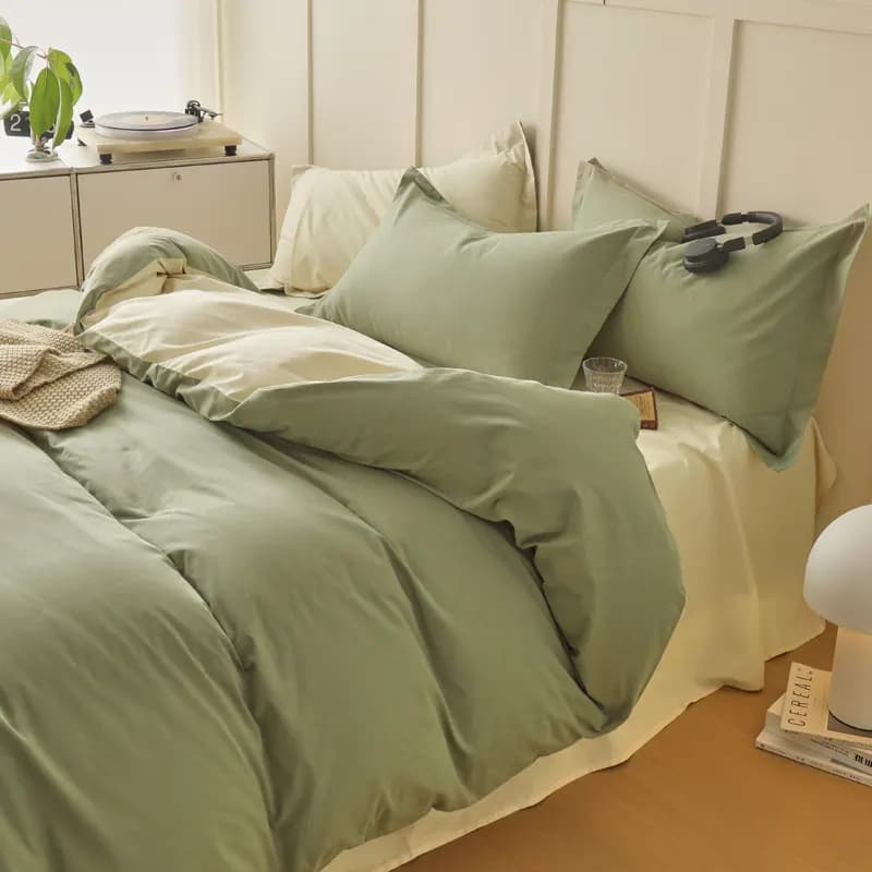 Brushed Cotton Two-Tone Four-Piece Bedding Set thumbnail 2