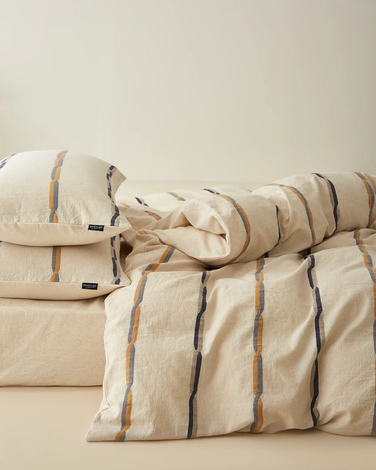 Mousse Coffee Cotton-Linen Jacquard Bedding Set thumbnail 4